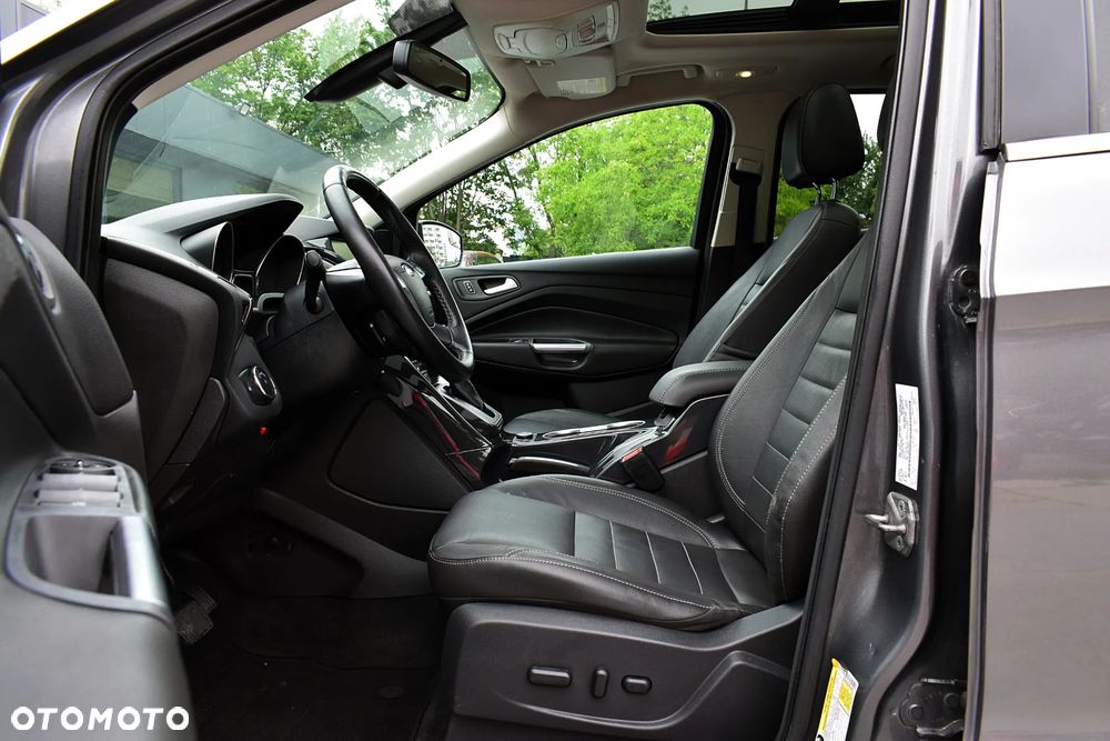 Ford Escape 2.0 EcoBoost AWD Titanium - 5
