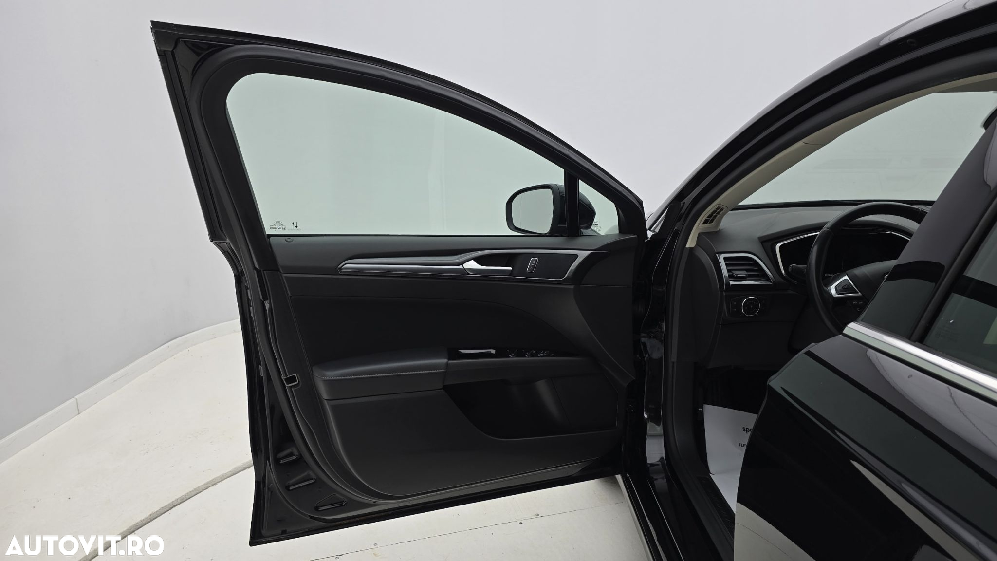 Ford Mondeo - 10