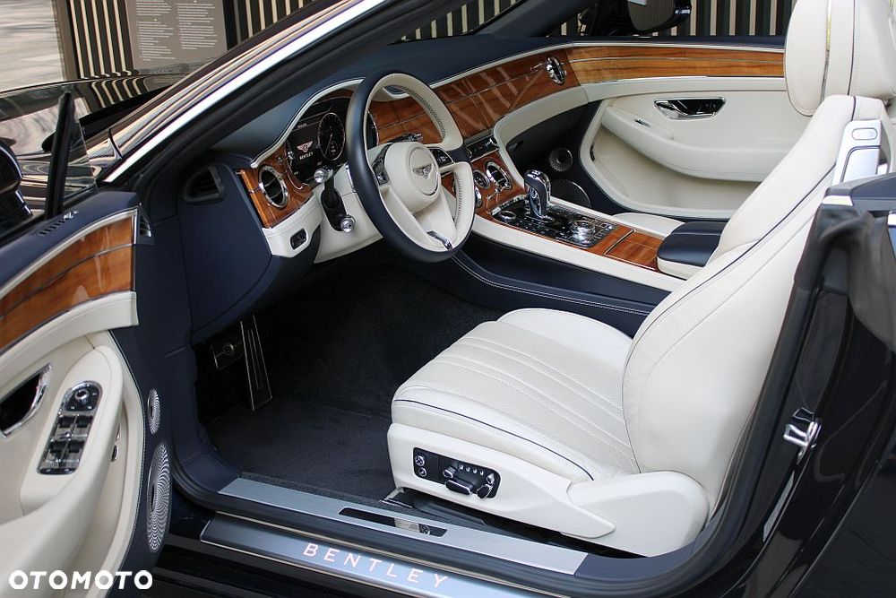Bentley Continental GT - 7