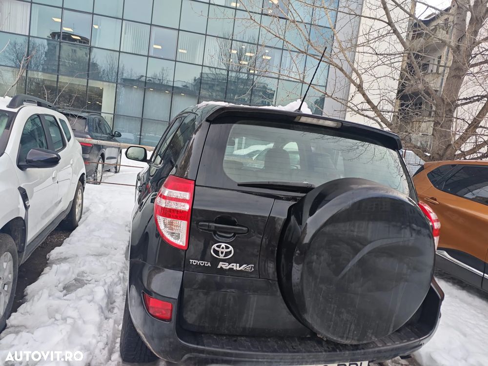 Toyota RAV4 2.2L D-CAT M/T Luxury - 12