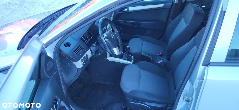 Opel Astra 1.8 Innovation - 13