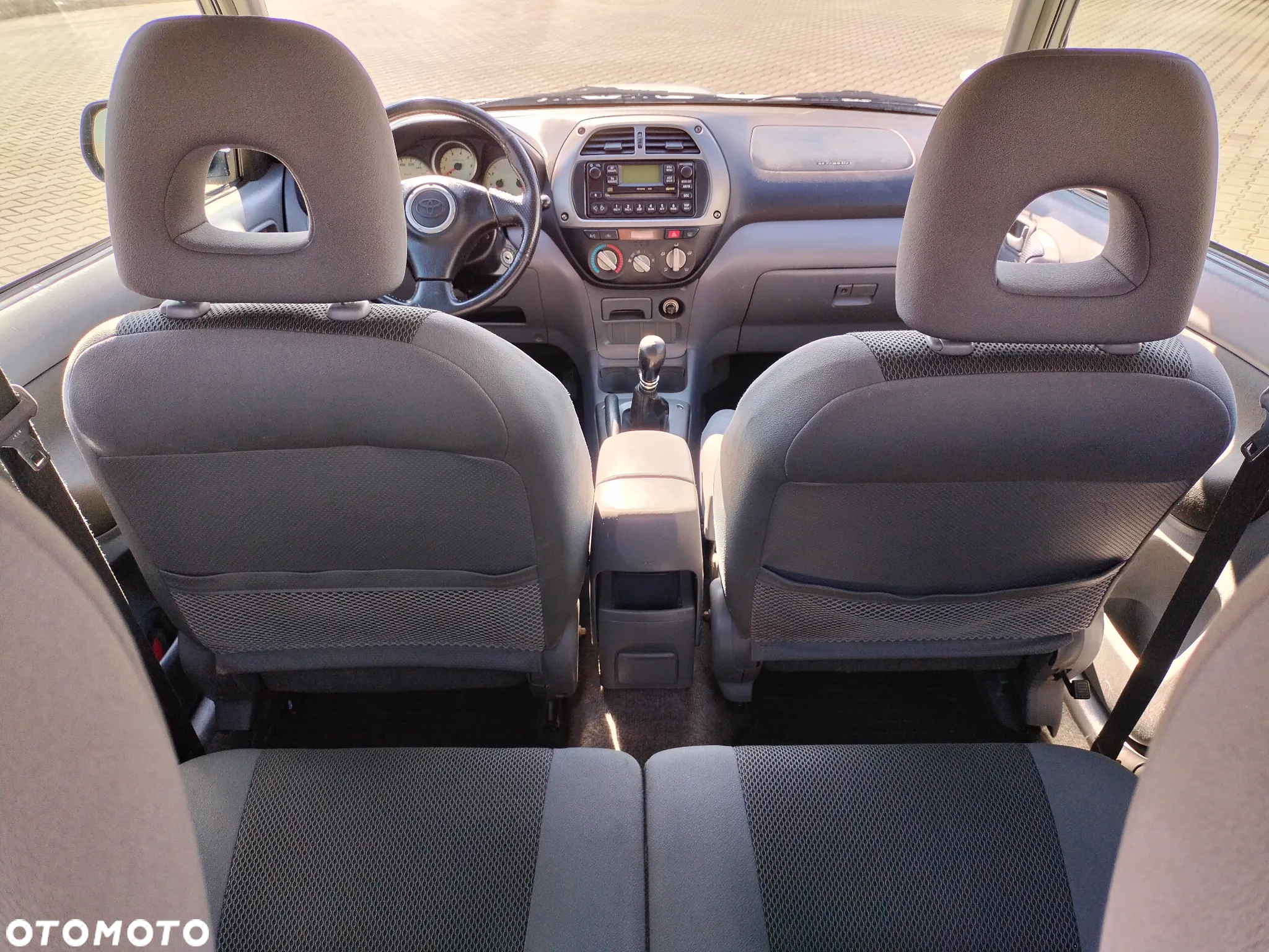 Toyota RAV4 D-4D 4x4 - 11