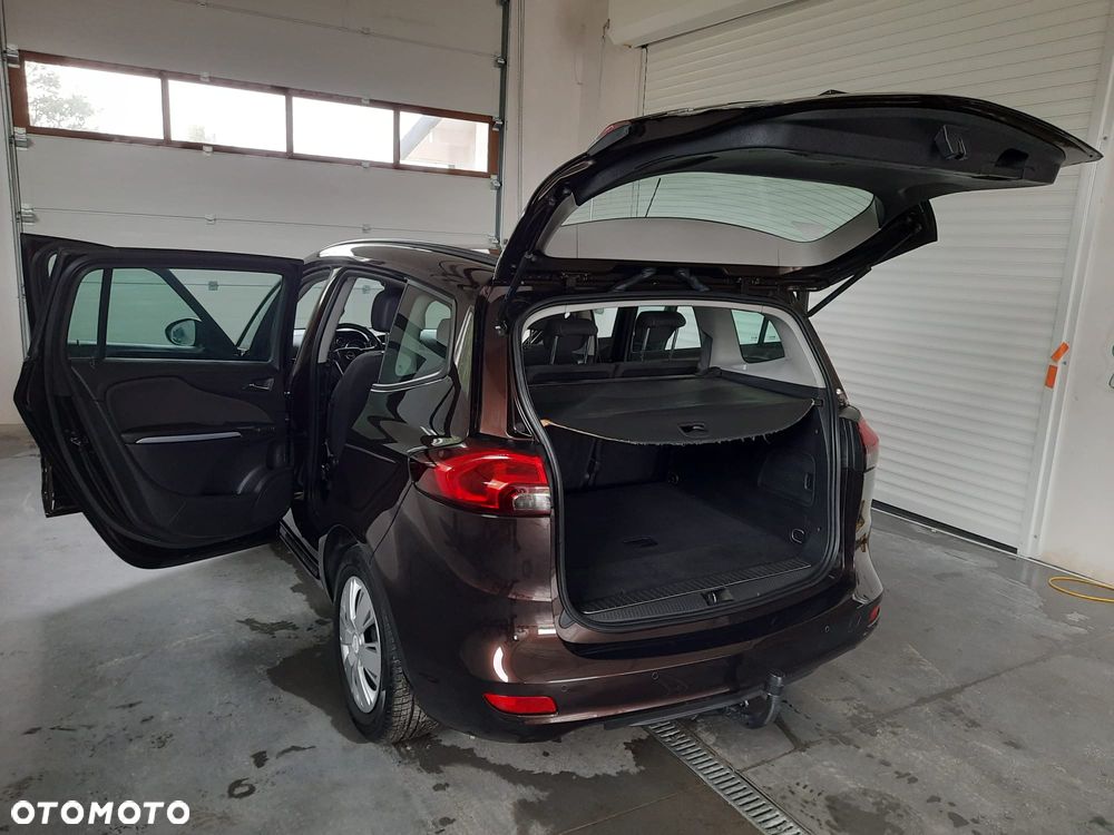 Opel Zafira Tourer 2.0 CDTI Edition - 17