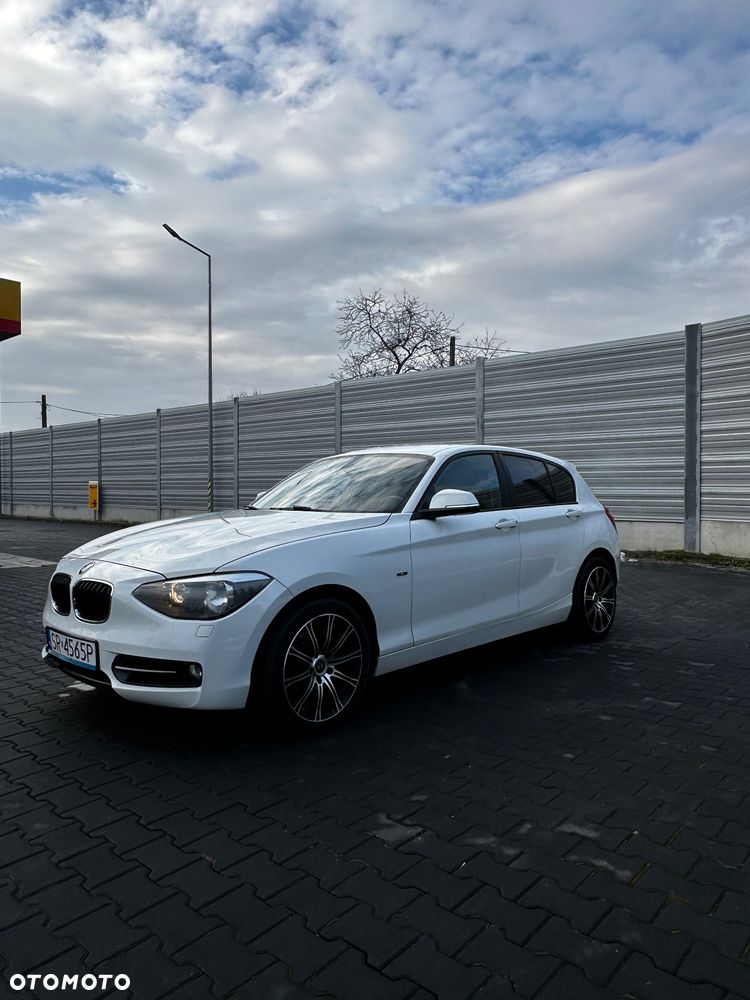 BMW Seria 1 118d Sport Line - 3