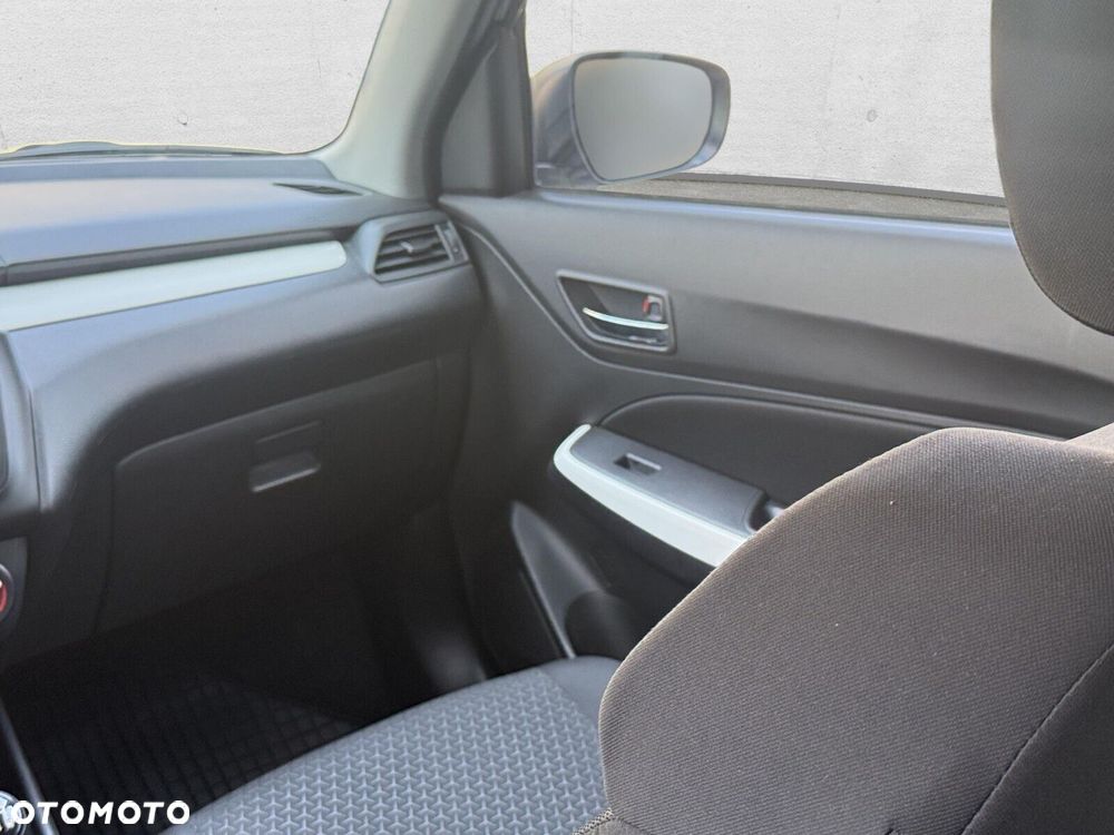 Suzuki Swift - 15
