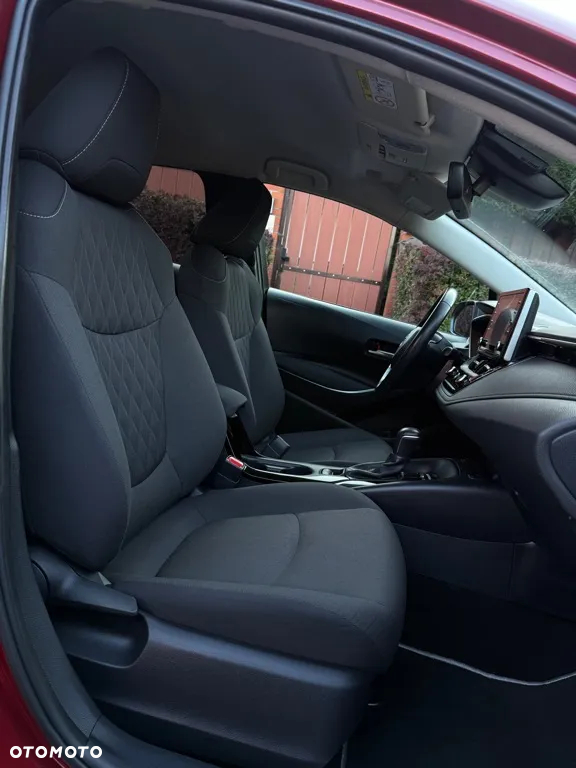 Toyota Corolla 1.8 Hybrid Executive - 33