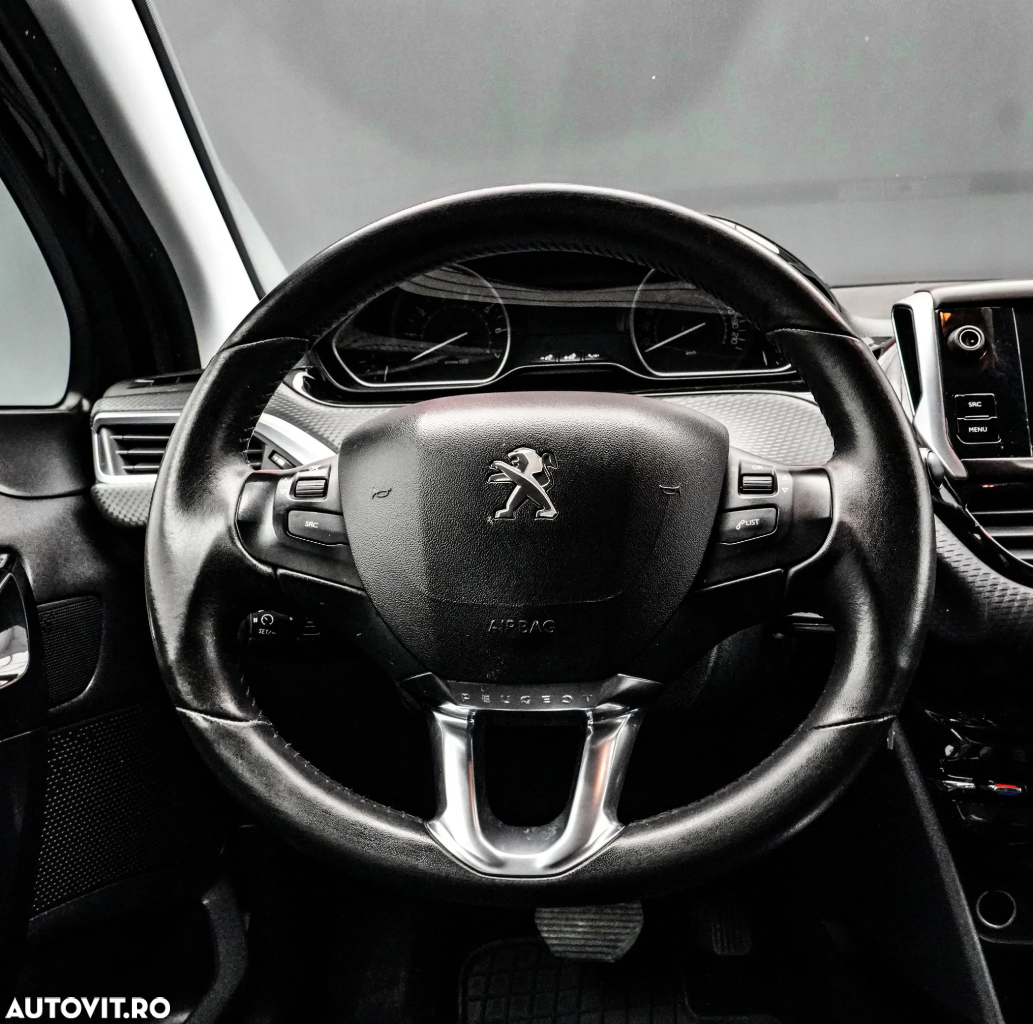 Peugeot 2008 1.2 PureTech Turbo EAT6 S&S Allure - 18