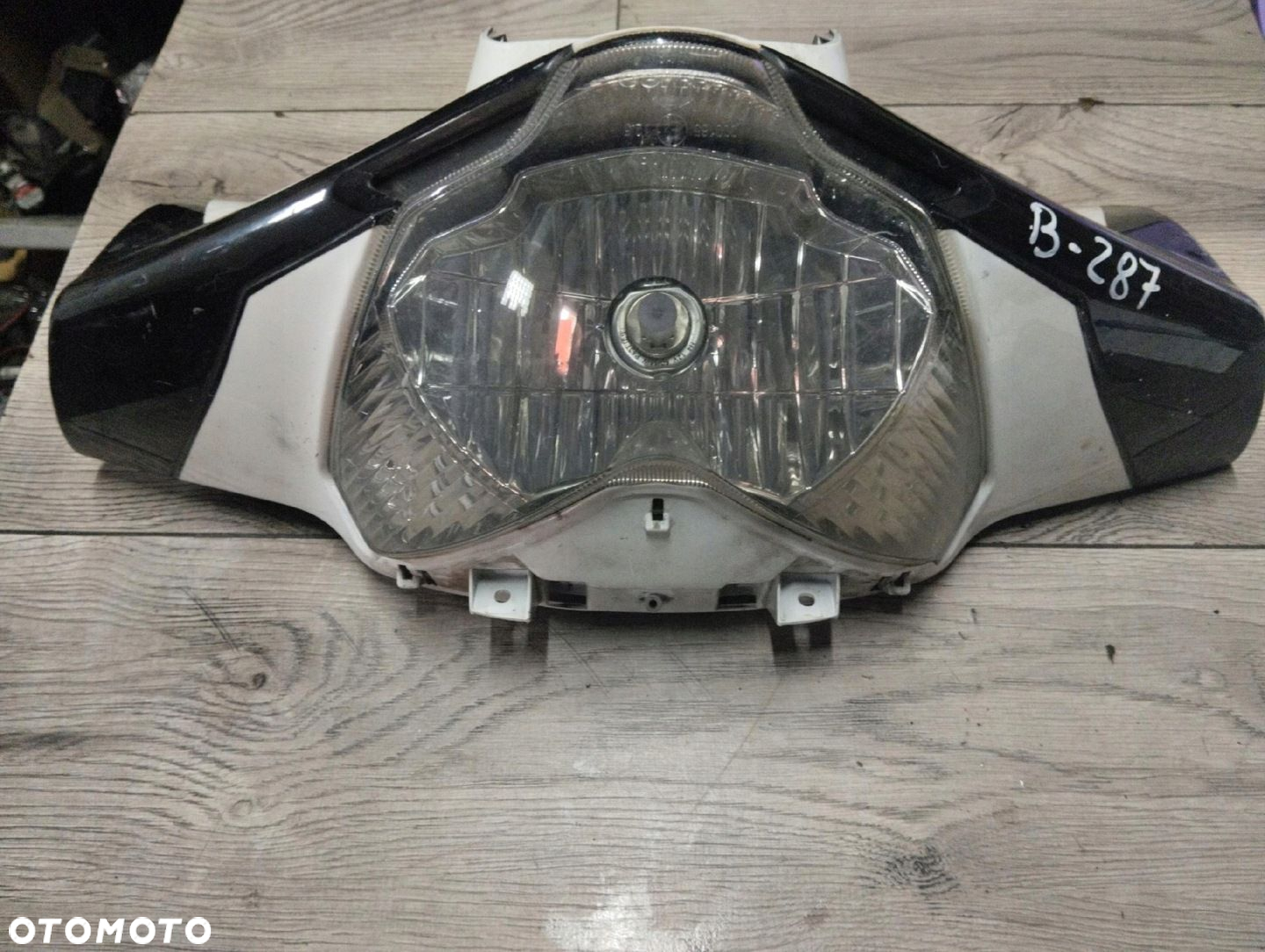 KYMCO GTI 300 REFLEKTOR LAMPA - 2