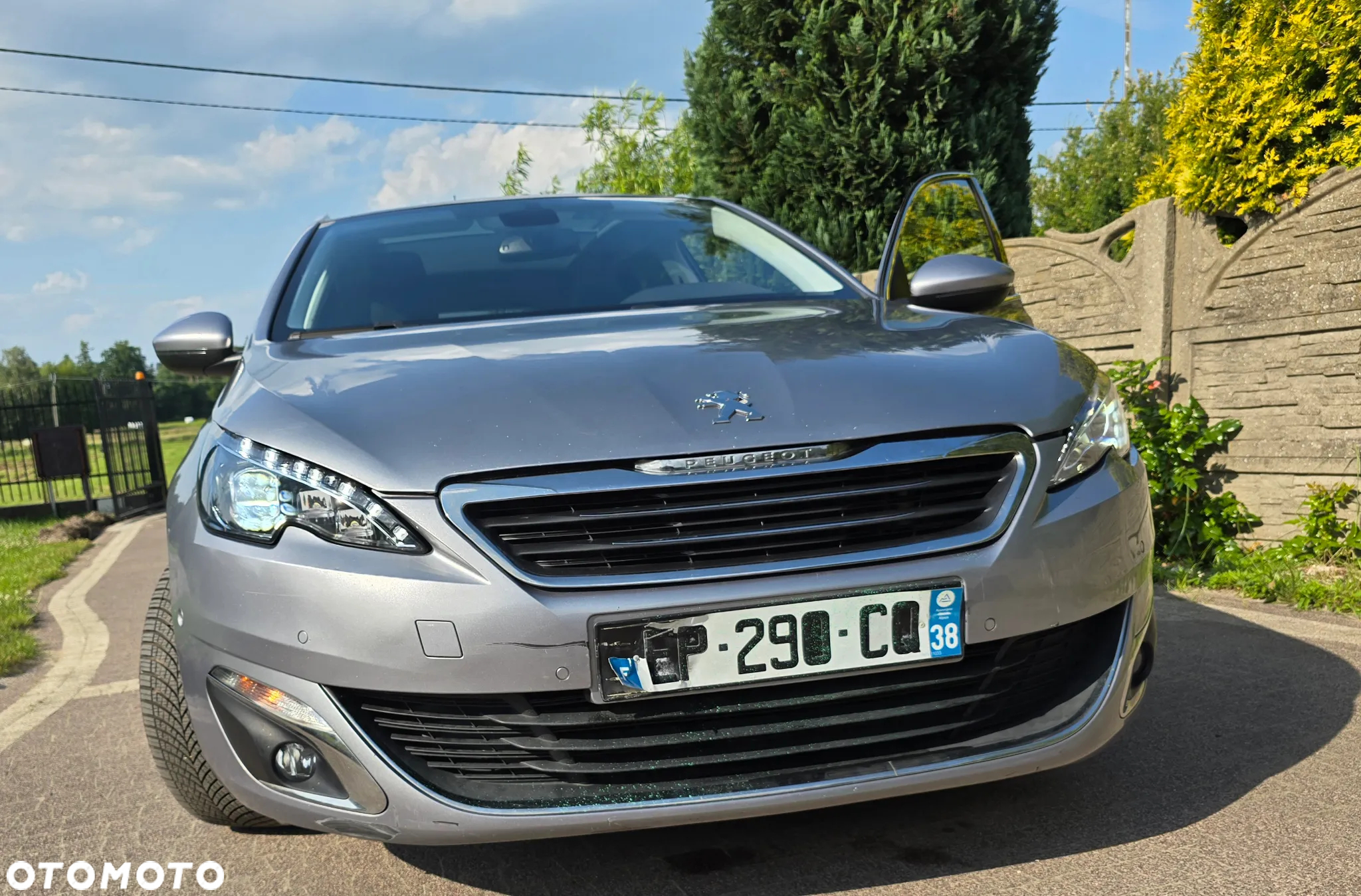 Peugeot 308 1.2 PureTech Allure S&S - 28