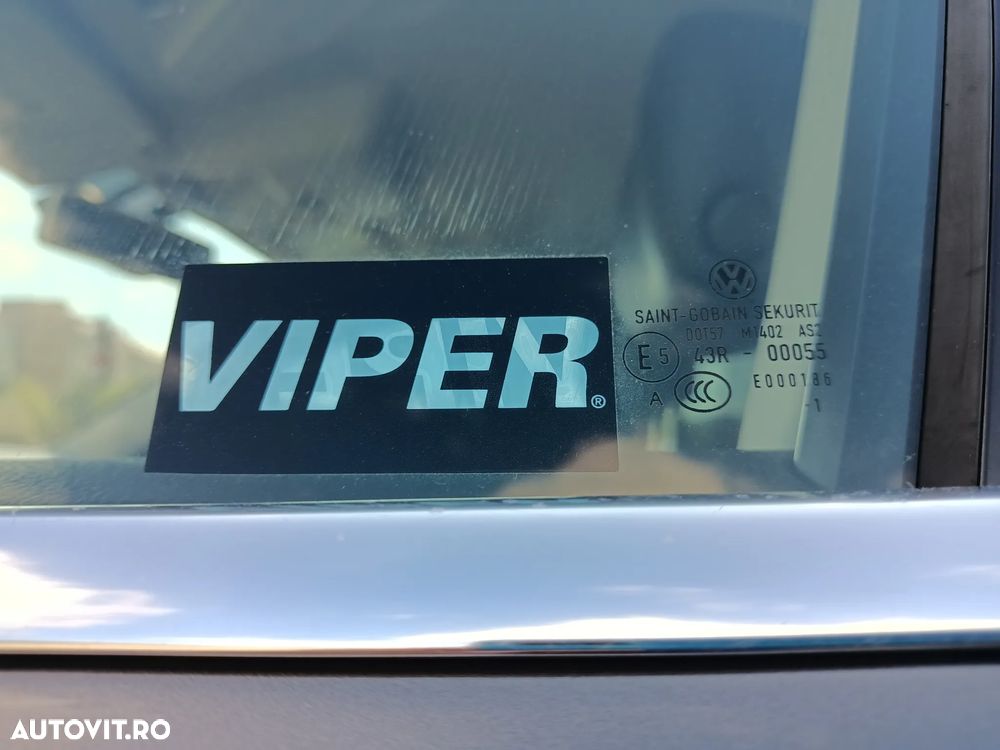 Volkswagen Passat 2.0 TDI DPF DSG 4Motion Highline - 10
