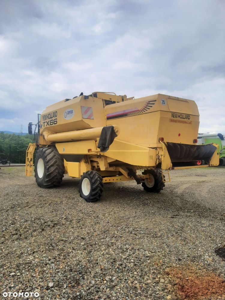 New Holland TX66 - 2