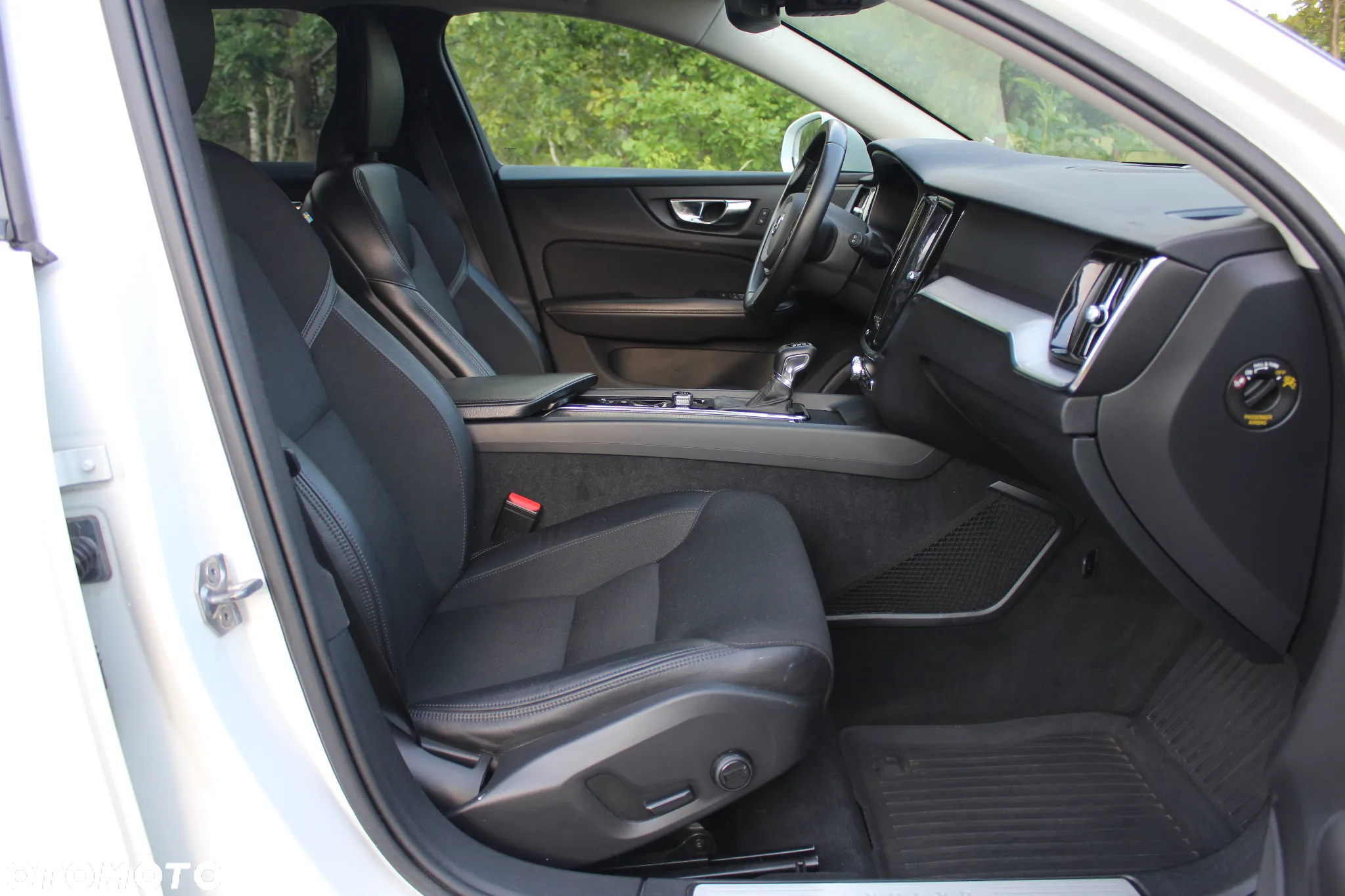Volvo V60 Cross Country D4 AWD Geartronic Pro - 20