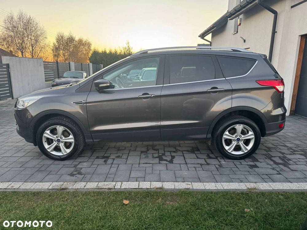 Ford Kuga 1.6 EcoBoost 2x4 Titanium - 9