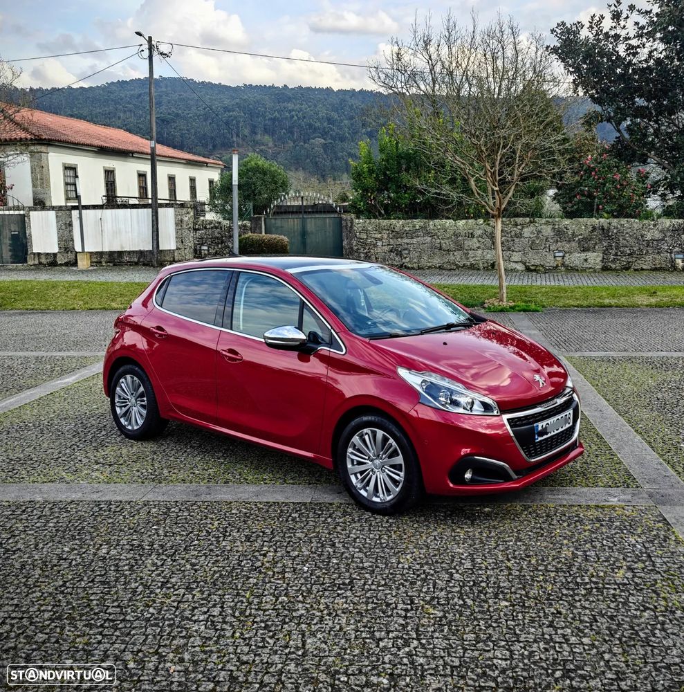 Peugeot 208 1.2 PureTech GT Line - 28