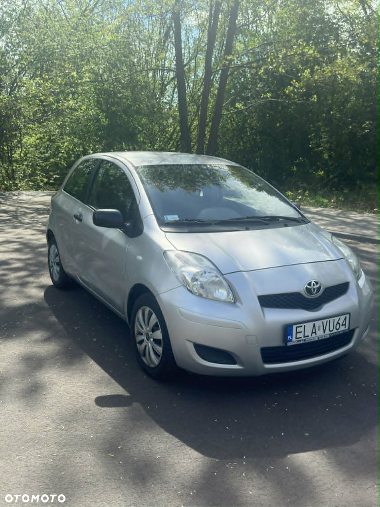 Toyota Yaris - 4