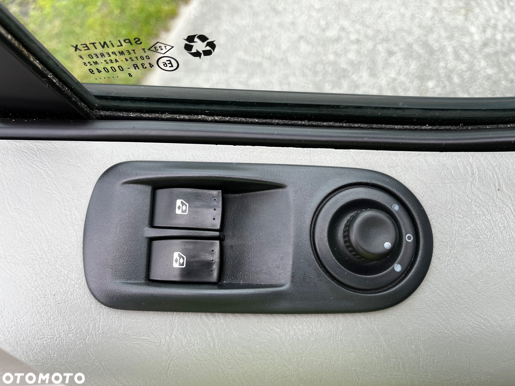Renault TRAFIC - 13
