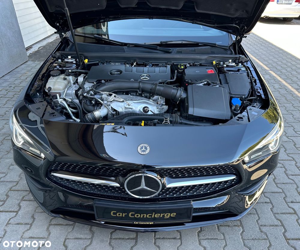 Mercedes-Benz CLA 250 4Matic Shooting Brake 7G-DCT AMG Line - 11
