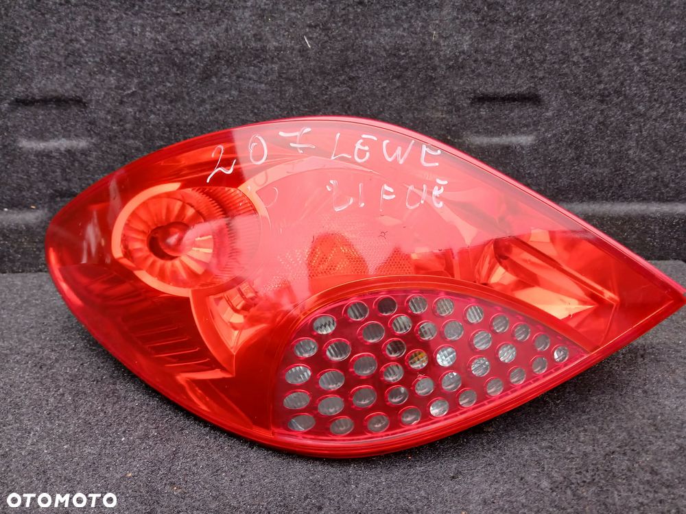 Peugeot 207 HB lampa tylna lewa - 1