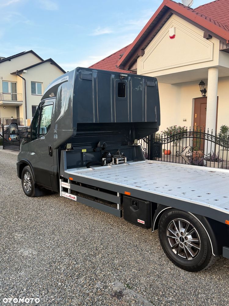Iveco 35-S18 - 19
