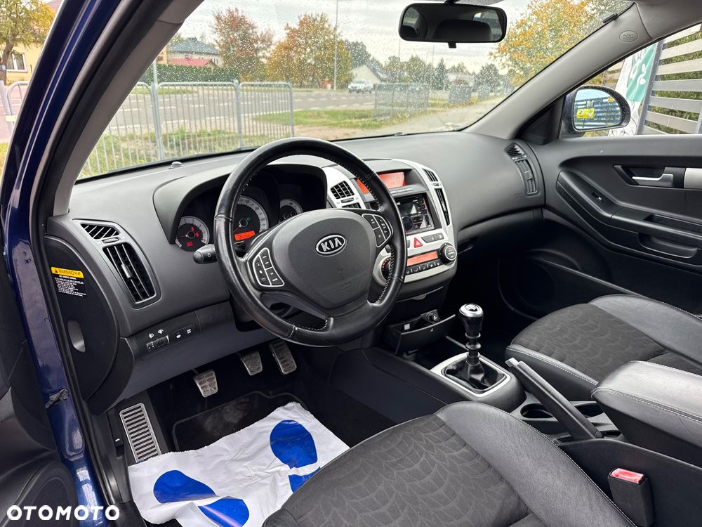 Kia Ceed 2.0 CVVT Spirit - 20