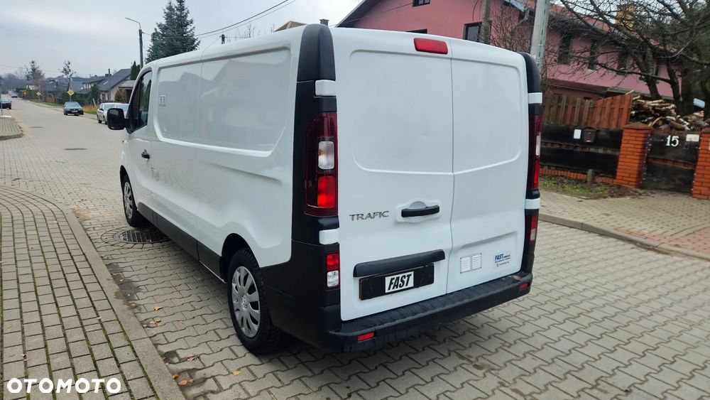 Renault TRAFIC - 4