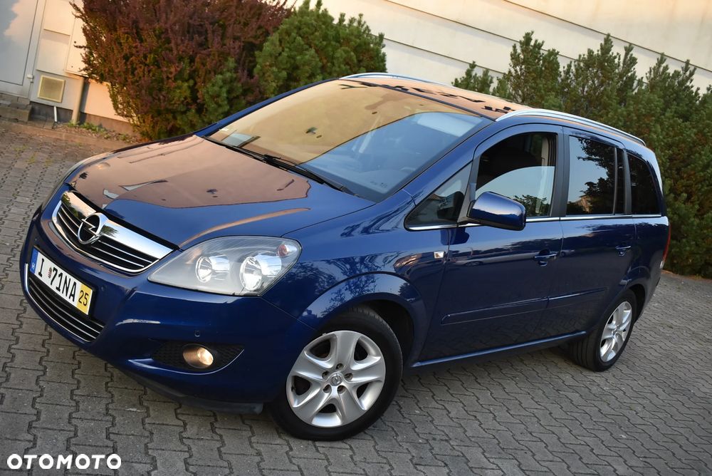 Opel Zafira - 2