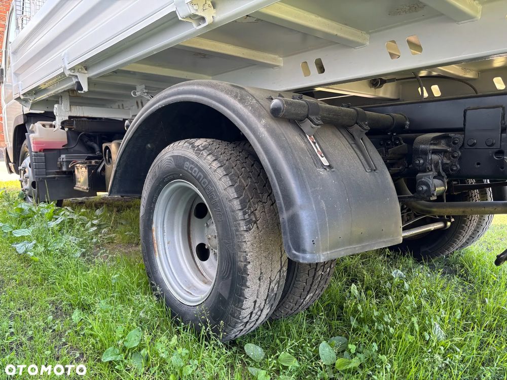 Mitsubishi CANTER FUSO - 9
