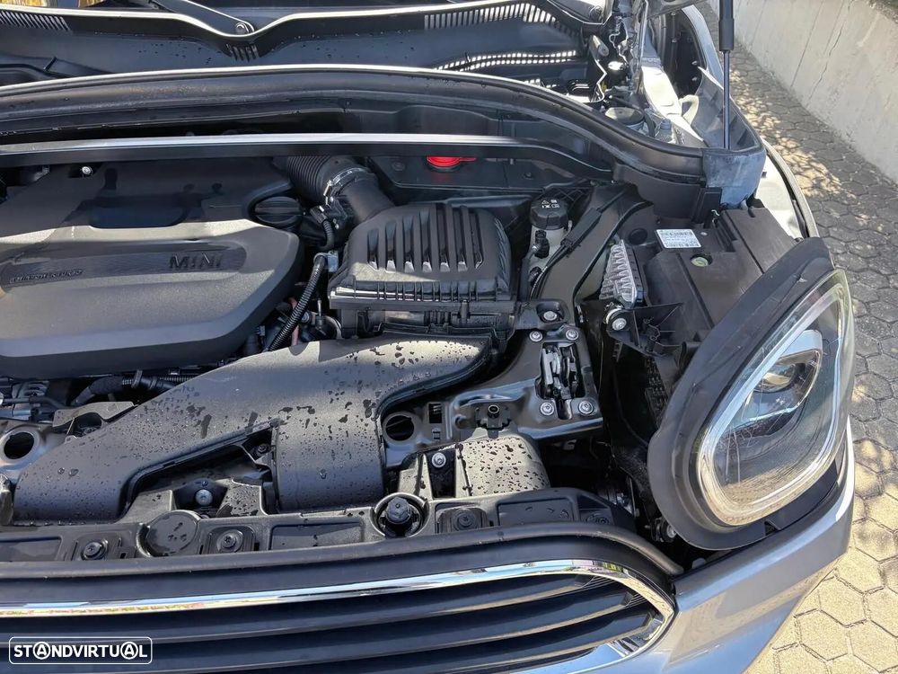 MINI Countryman Cooper D Premium Classic Auto - 18