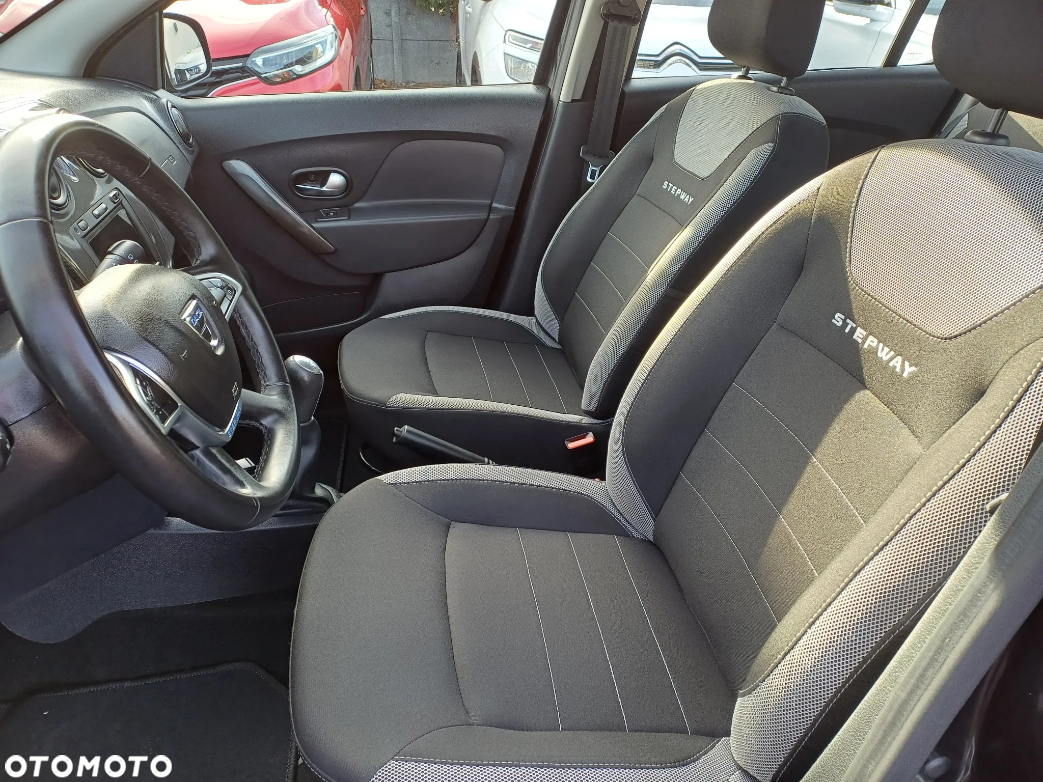 Dacia Sandero Stepway 1.5 dCi Laureate S&S - 13