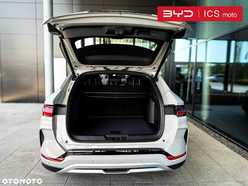 BYD Seal U 1.5T DM-i Design AWD - 11