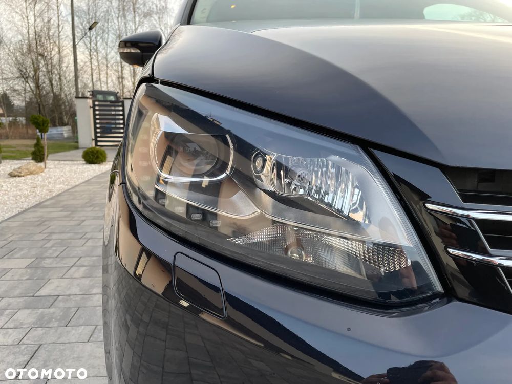 Volkswagen Touran 2.0 TDI DPF DSG MATCH - 15