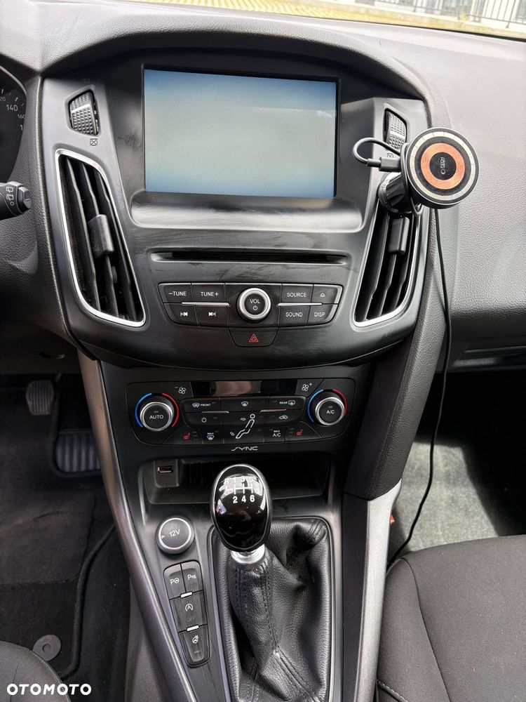 Ford Focus 1.0 EcoBoost Titanium ASS - 9