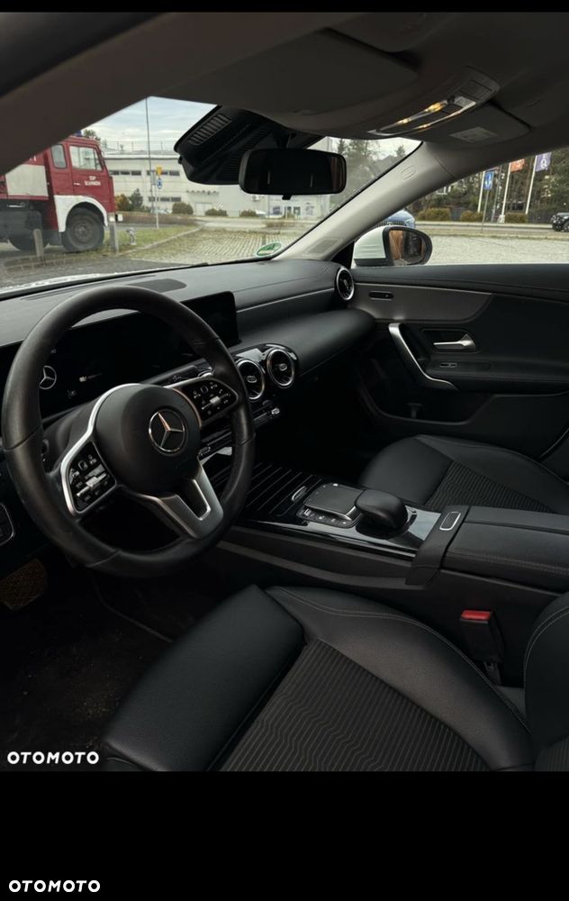 Mercedes-Benz CLA 250 e 8G-DCT AMG Line - 17