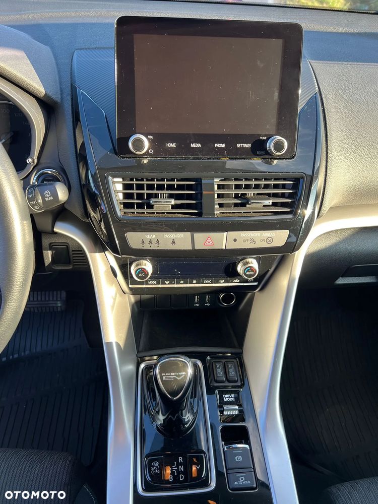 Mitsubishi Eclipse Cross - 7