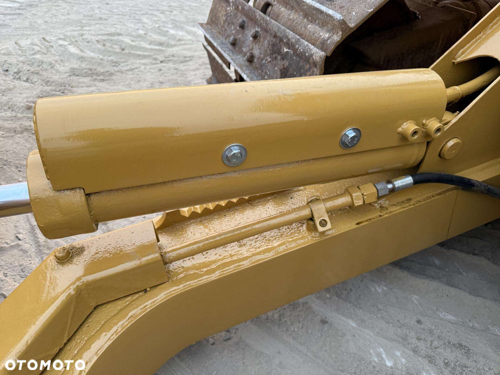 Caterpillar D4H LGP - 8