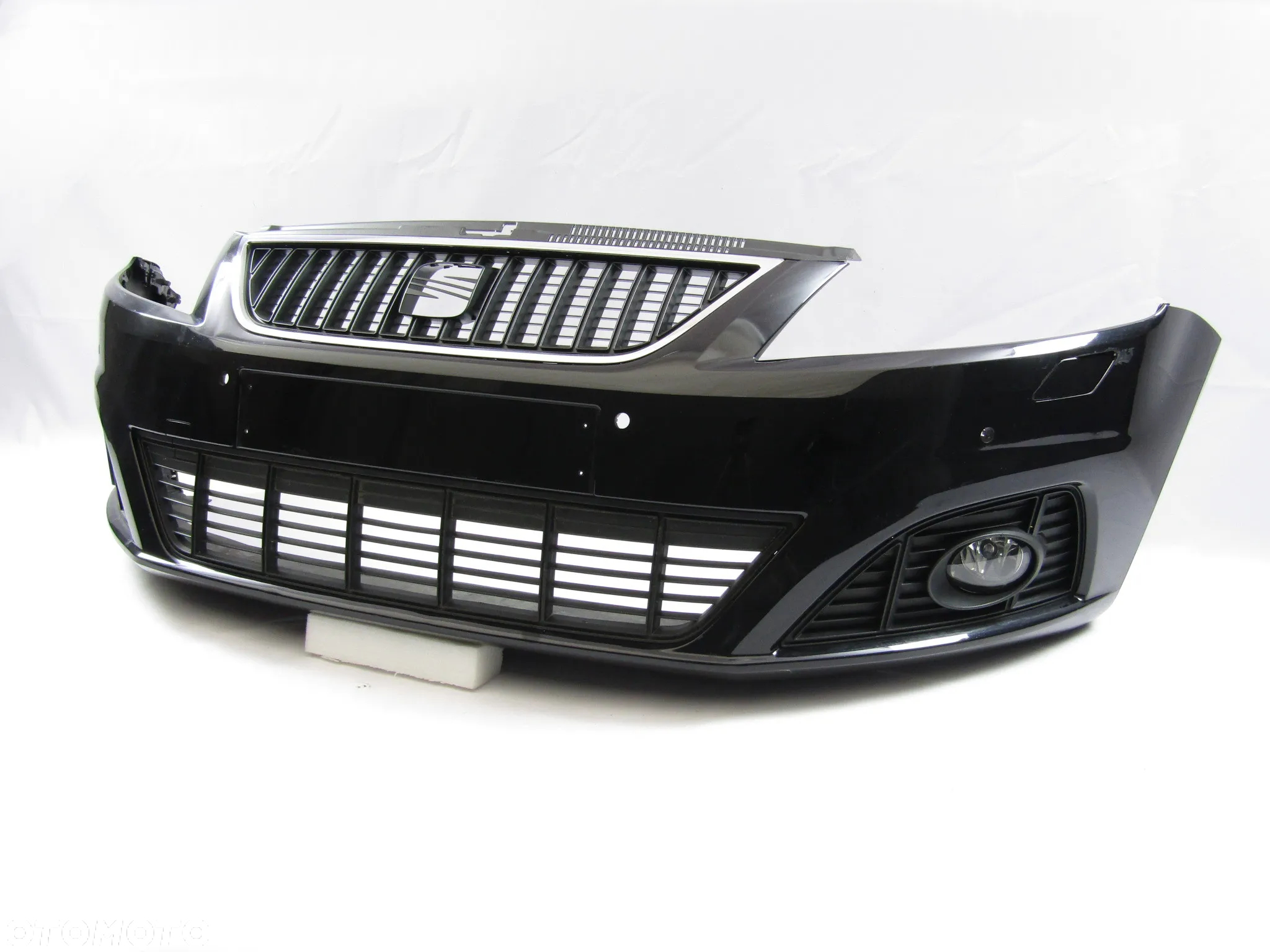 Zderzak przedni Seat Alhambra 10 - 20 Sprysk./ Pdc-4 Lakier LY9T - 10