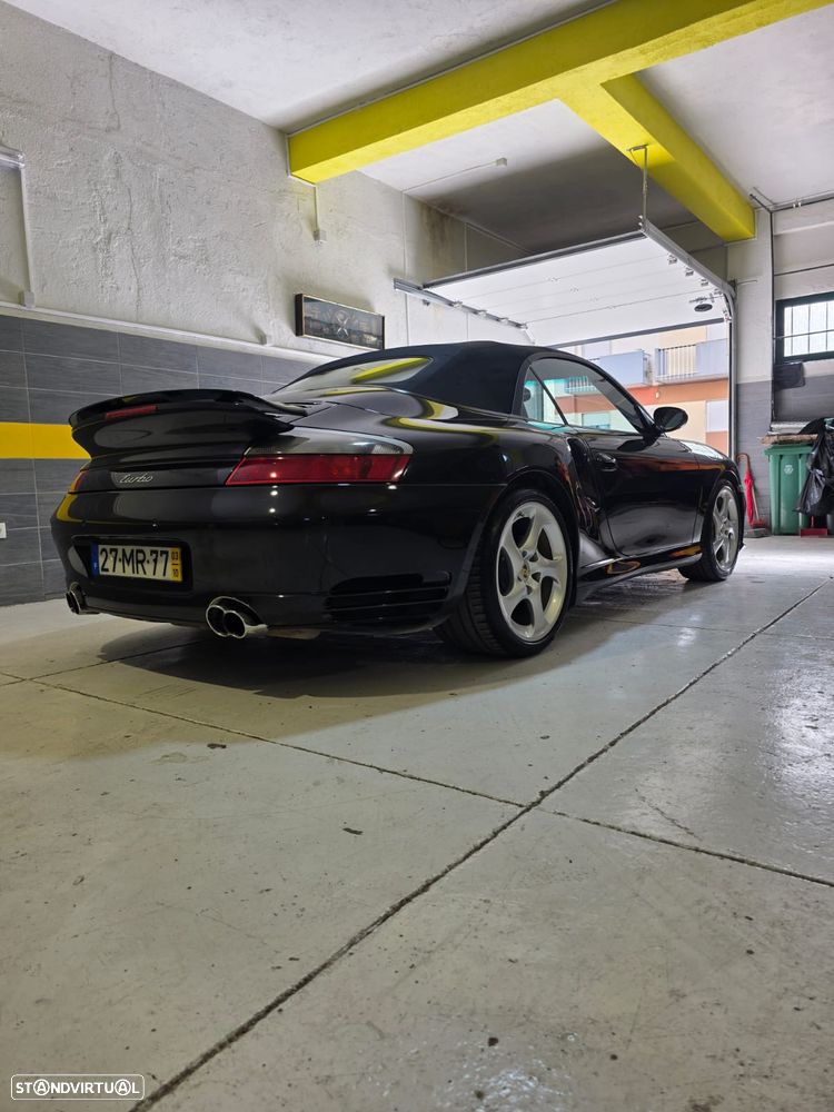 Porsche 911 Série F - 9