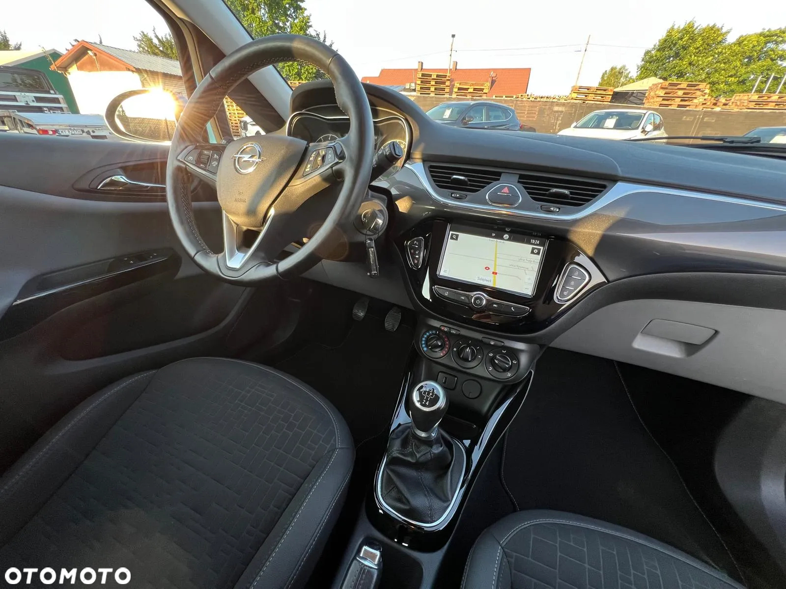 Opel Corsa 1.4 Color Edition S&S - 24