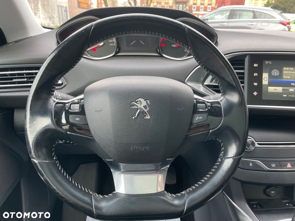 Peugeot 308 BlueHDi FAP 120 EAT6 Stop & Start Allure - 25