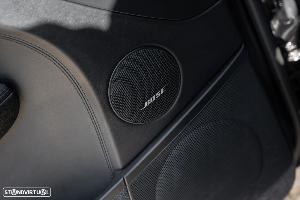 Porsche Cayenne Turbo - 32