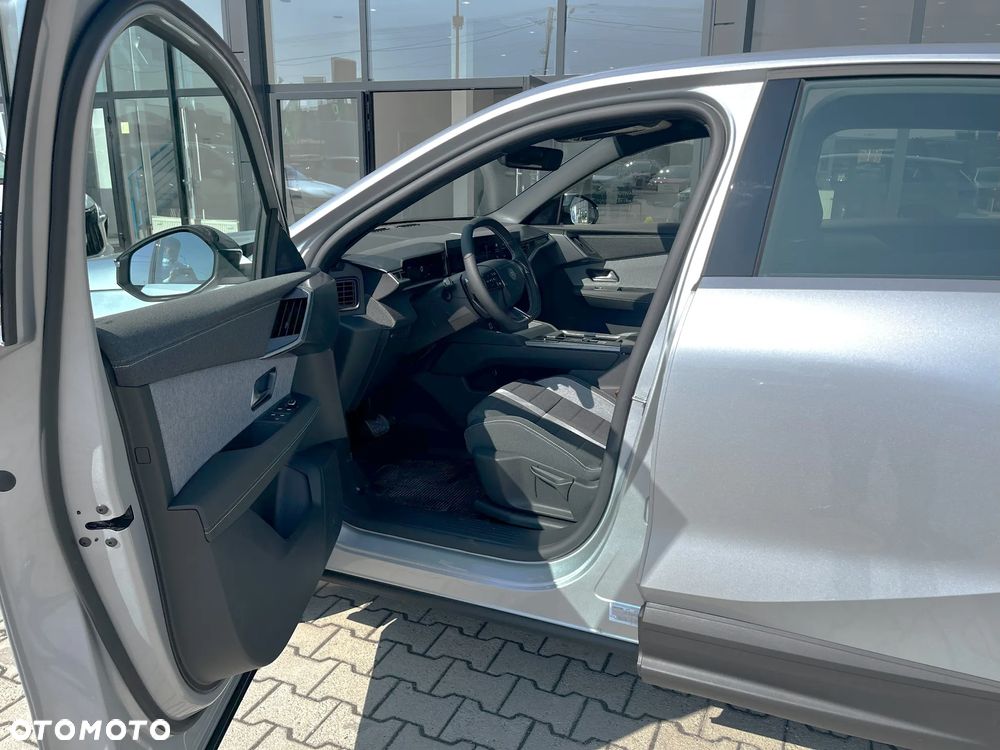 Opel Grandland 1.2 T mHEV Edition S&S eDTC6 - 9