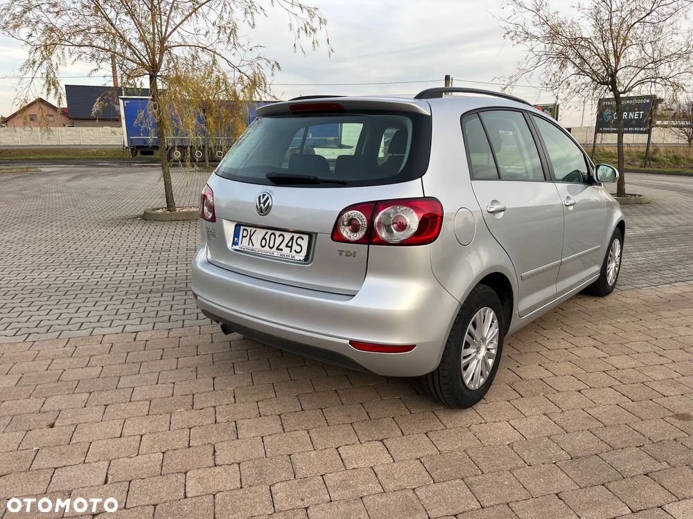 Volkswagen Golf Plus - 10