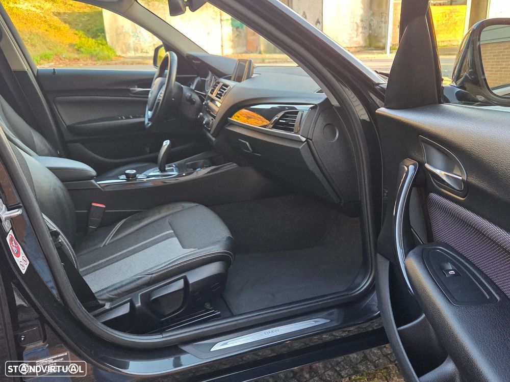 BMW 118 dA Line Urban - 24