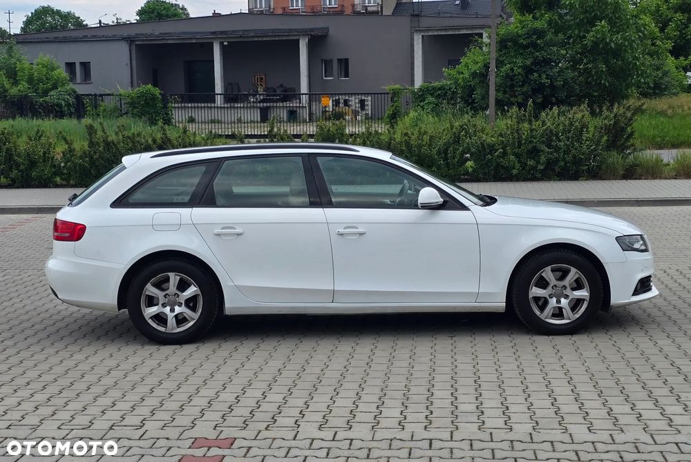 Audi A4 Avant - 5