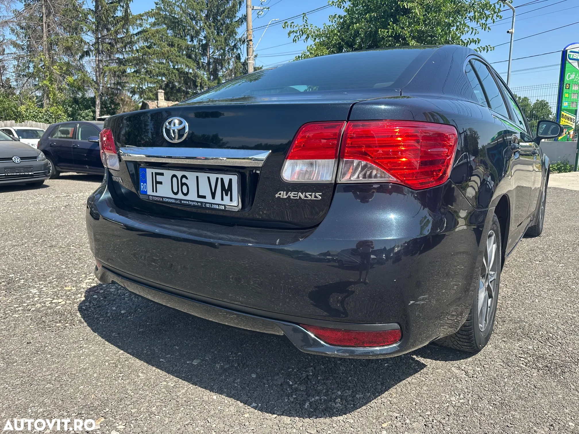 Toyota Avensis 1.8 Executive - 4