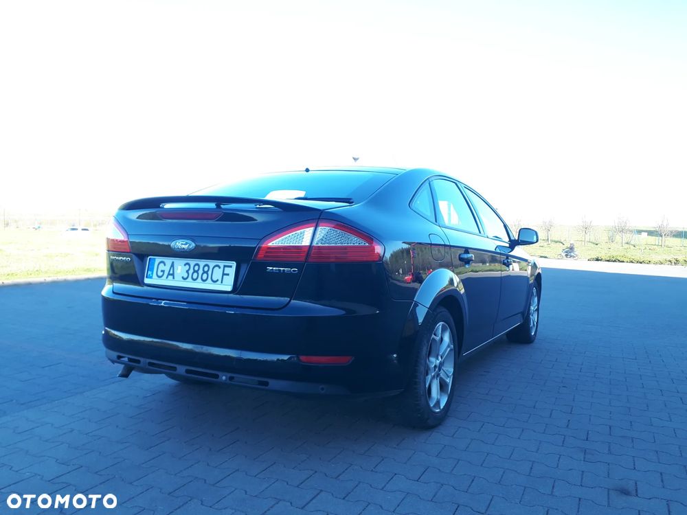 Ford Mondeo 2.0 Ghia - 2