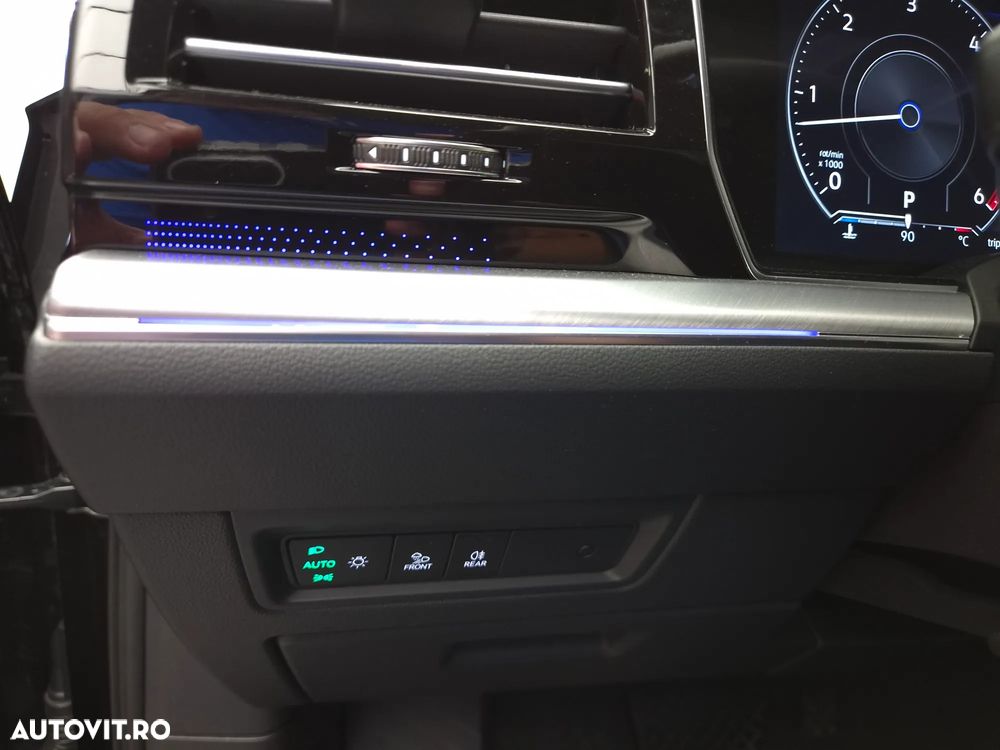 Volkswagen Touareg V6 TDI 4MOTION Elegance - 23