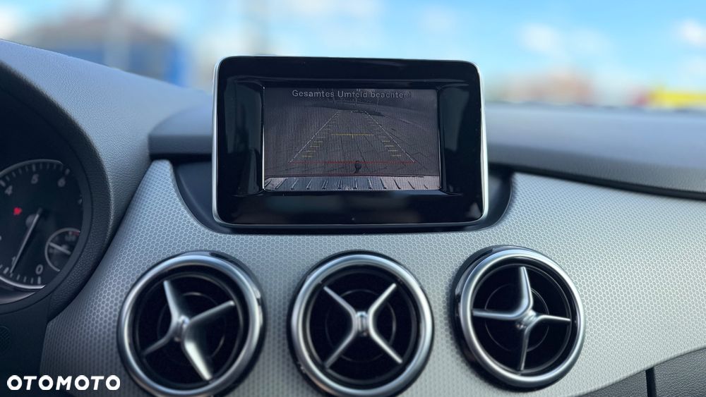 Mercedes-Benz Klasa B 180 BlueEFFICIENCY Edition - 14