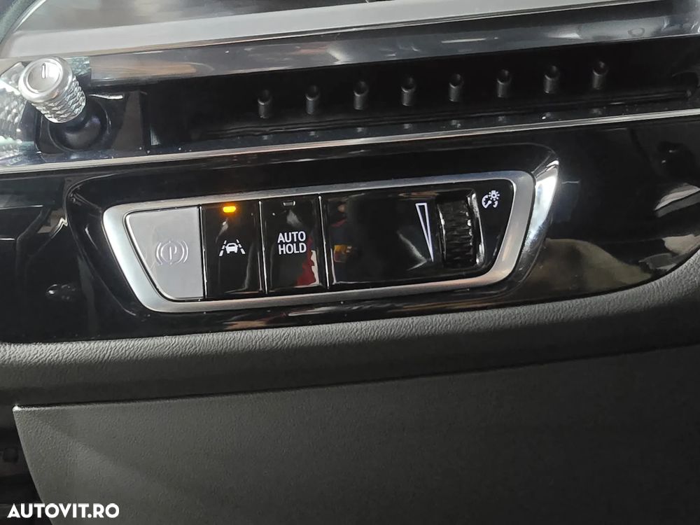Cadillac Lyriq Sport - 29