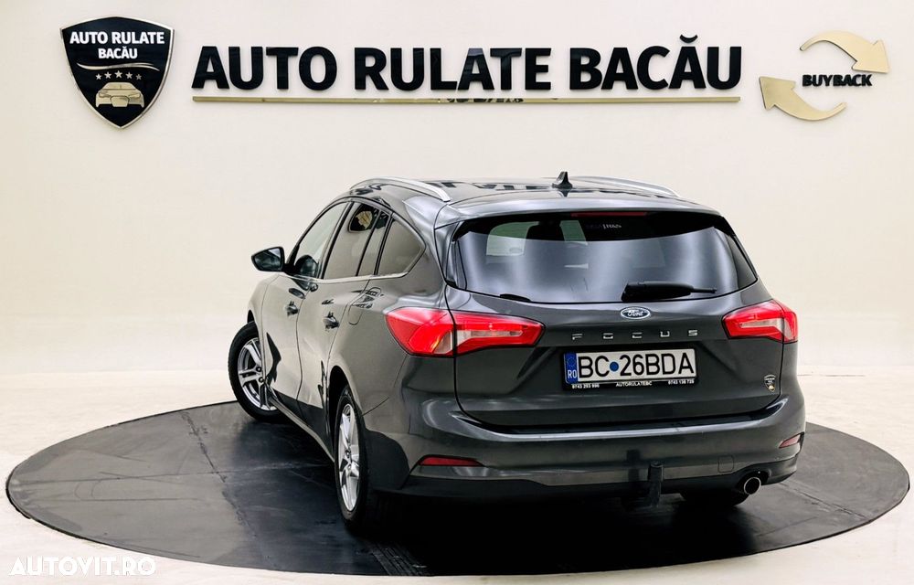 Ford Focus - 7
